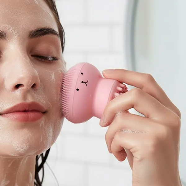 facial brush, facial cleansing brush, face scrubbing brush, exfoliating facial brush