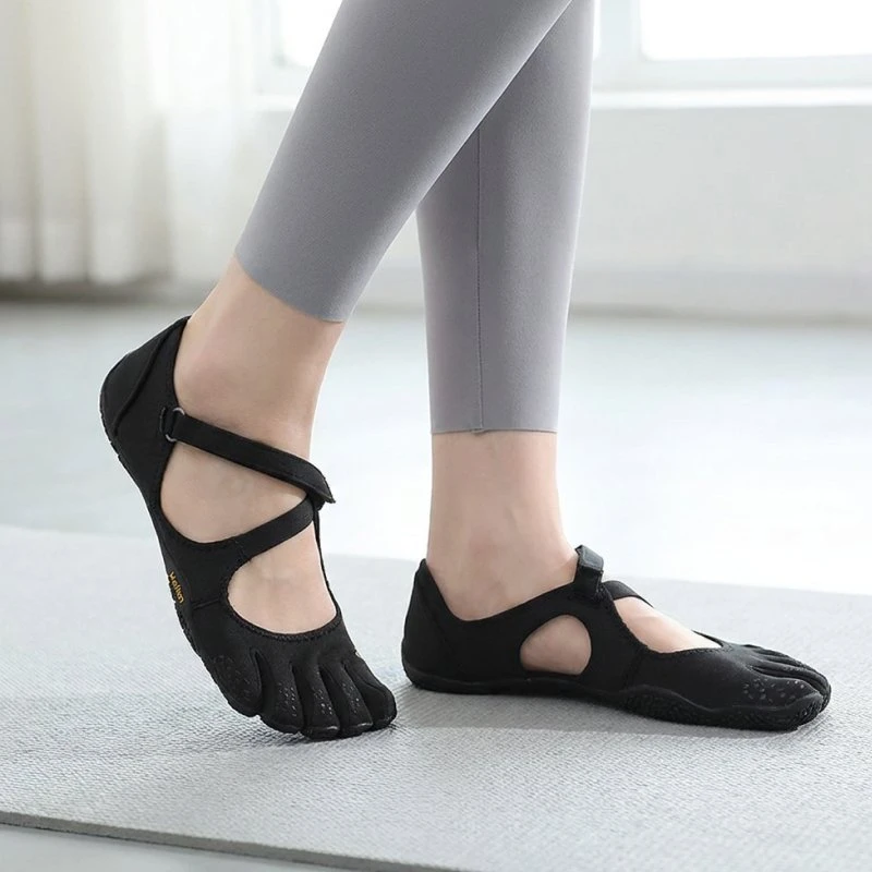 Wide Fit Spread-Toe Shoes Breathable Barefoot Sneakers